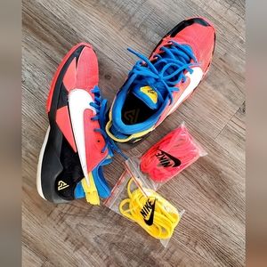 Freak 2 - Nike Basketball Shoes, Size 6.5